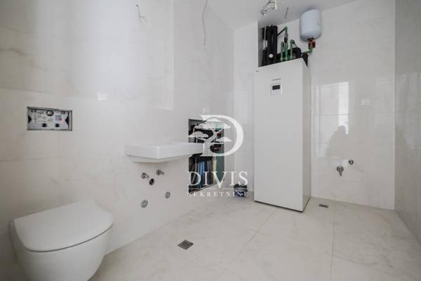 Slika 8 - Loznička, Četvorosoban stan na prodaju, 119m2, 560.000€